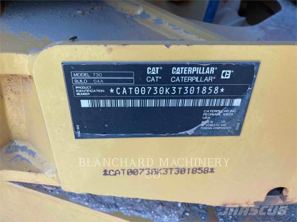 CAT 730 鉸接式起吊車
