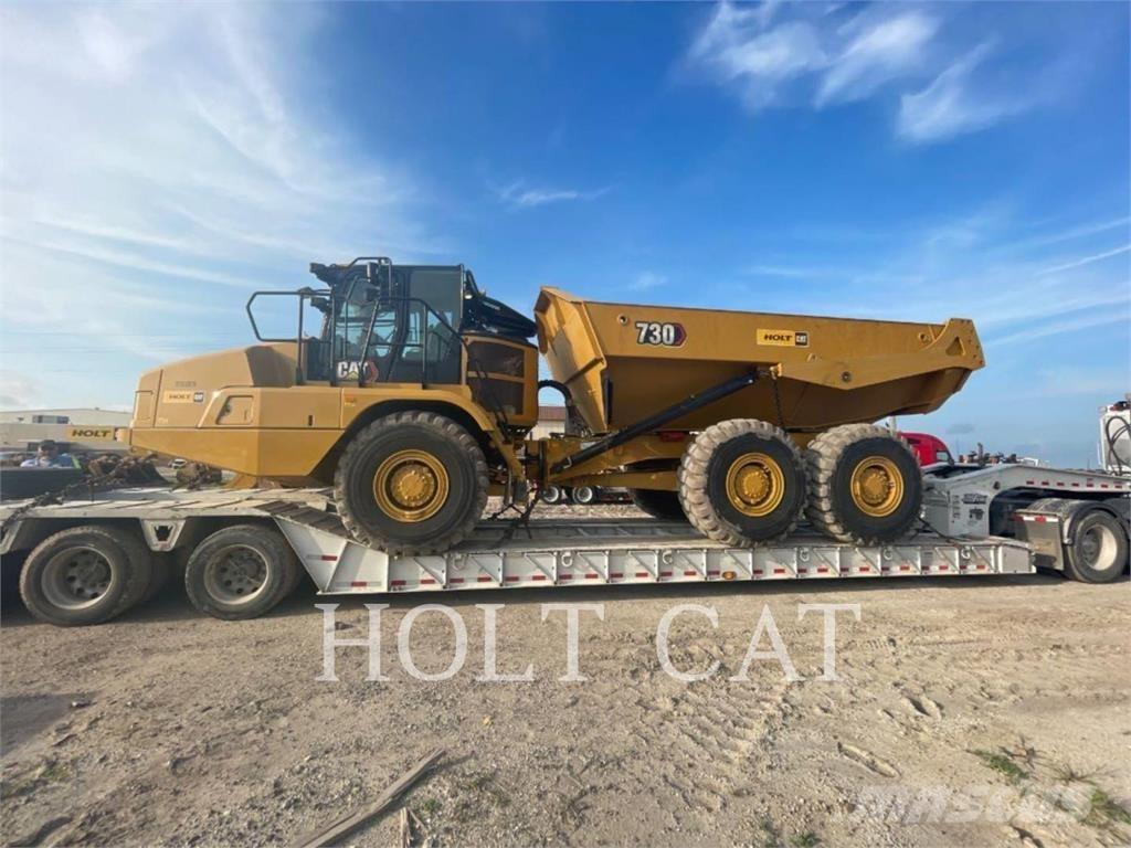CAT 730 鉸接式起吊車