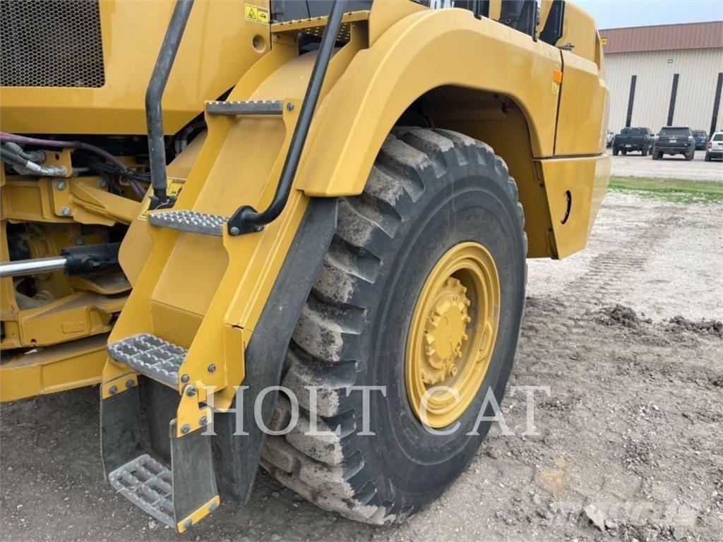 CAT 730 鉸接式起吊車