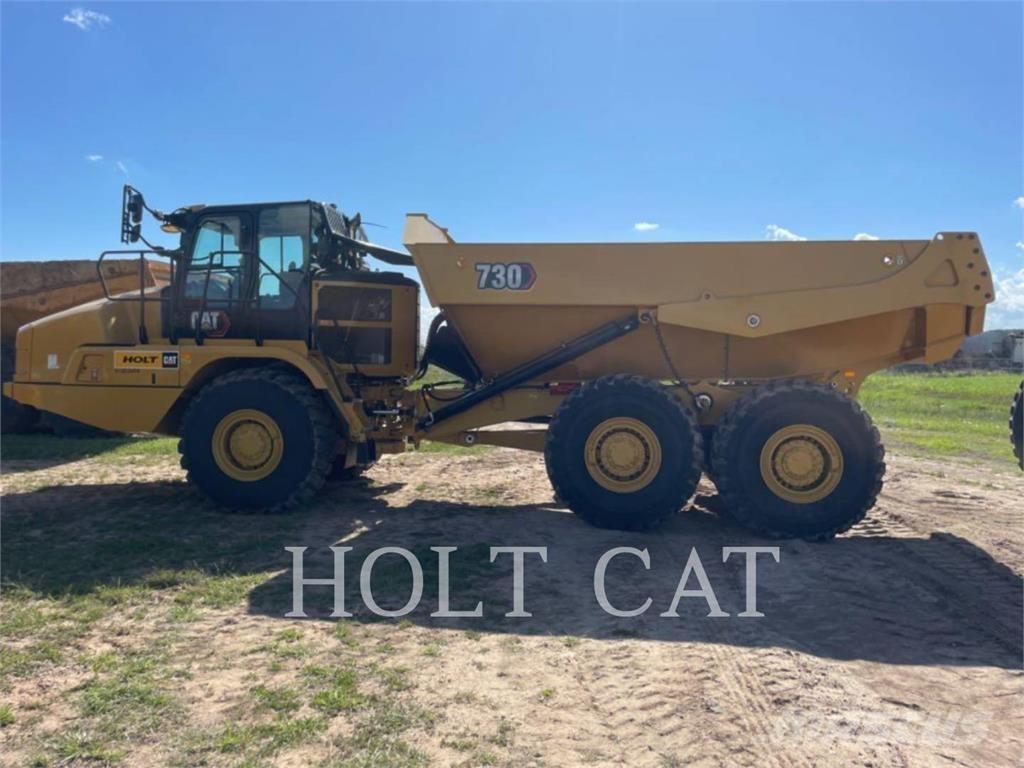 CAT 730 鉸接式起吊車
