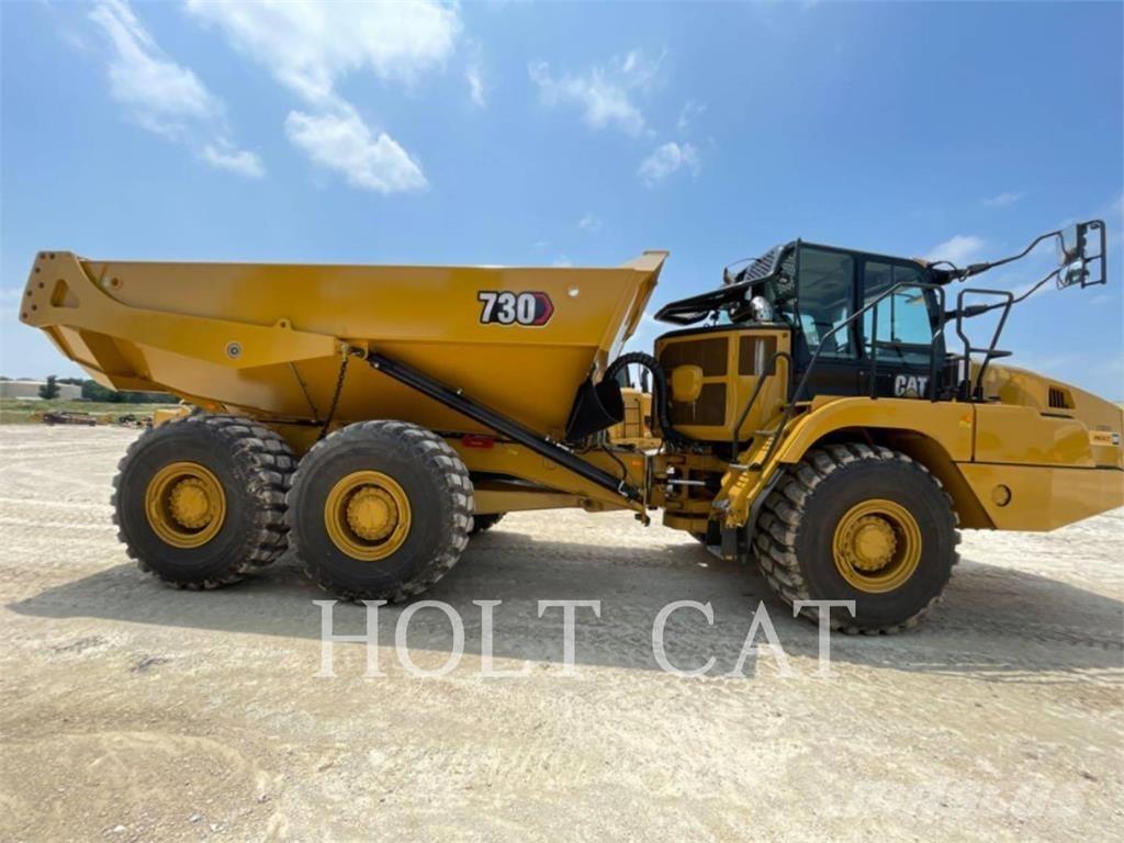 CAT 730 鉸接式起吊車