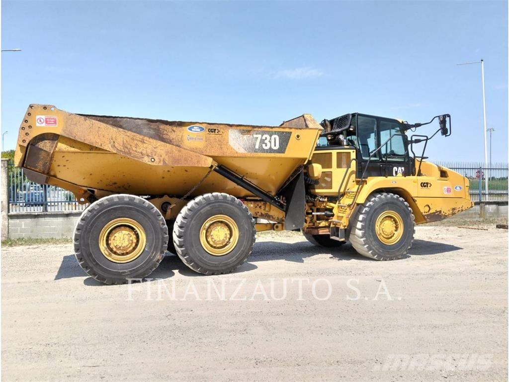 CAT 730 鉸接式起吊車
