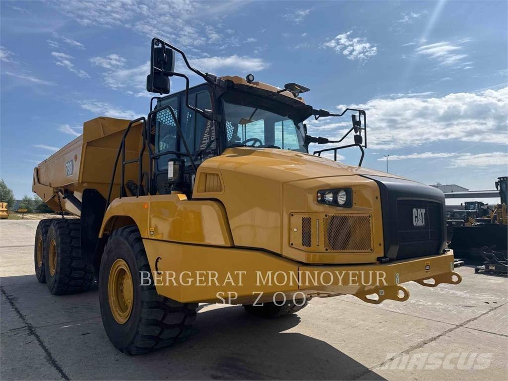CAT 730 鉸接式起吊車
