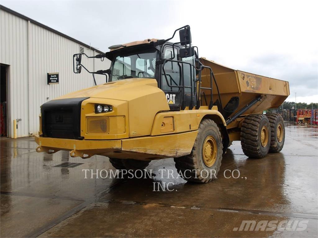 CAT 730 鉸接式起吊車