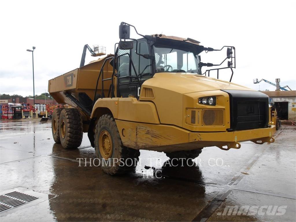 CAT 730 鉸接式起吊車