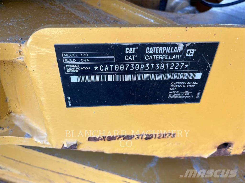 CAT 730 鉸接式起吊車