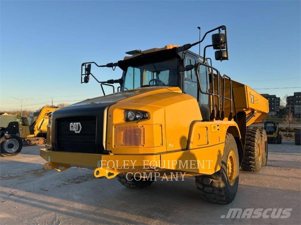 CAT 730-04 鉸接式起吊車