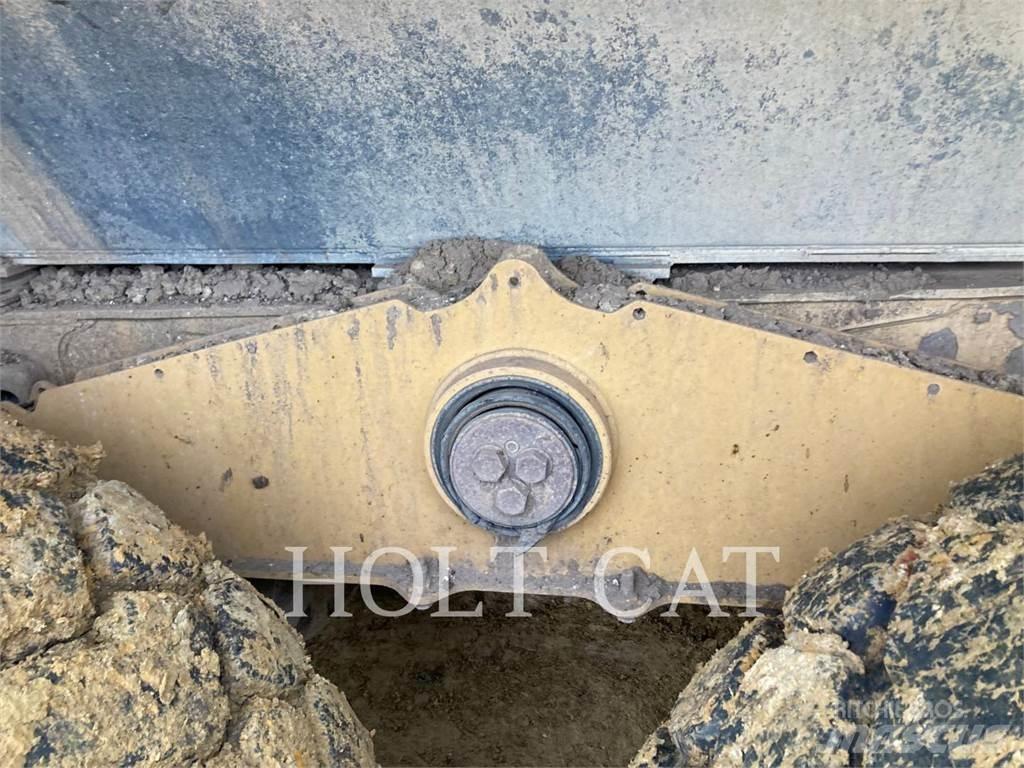 CAT 730-04 鉸接式起吊車