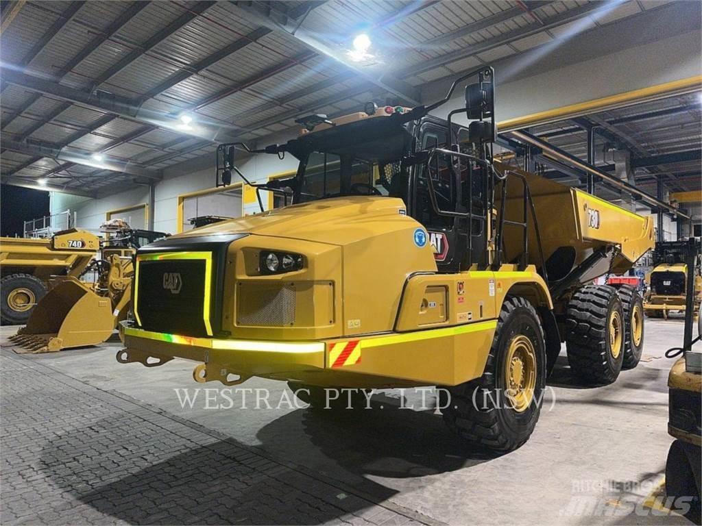 CAT 730-04LRC 鉸接式起吊車
