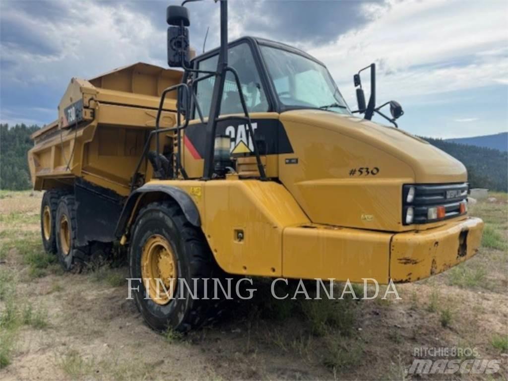 CAT 730 EJ 鉸接式起吊車