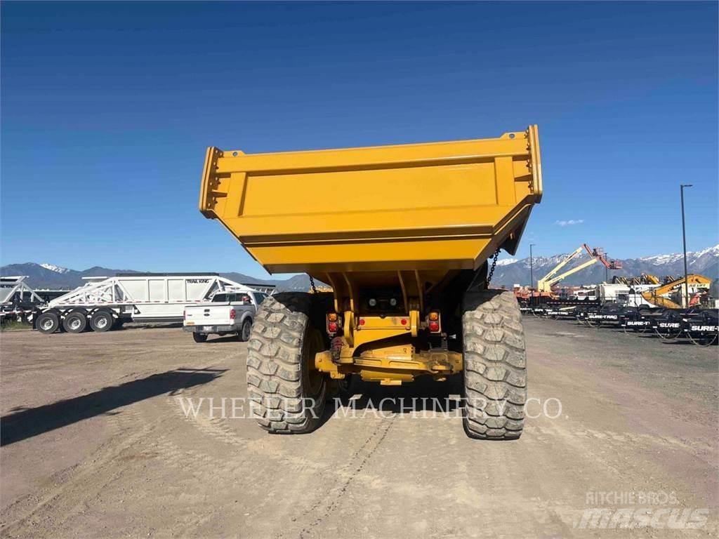 CAT 730 TG 鉸接式起吊車