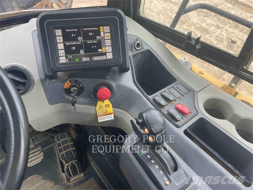 CAT 73004 鉸接式起吊車
