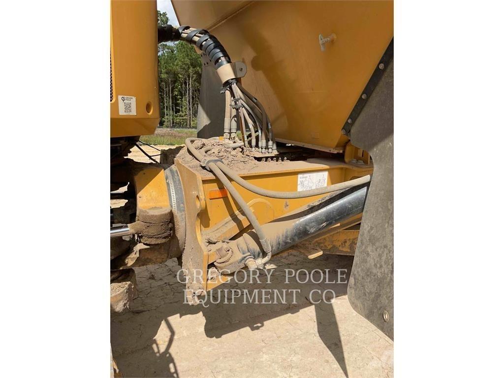 CAT 73004 鉸接式起吊車