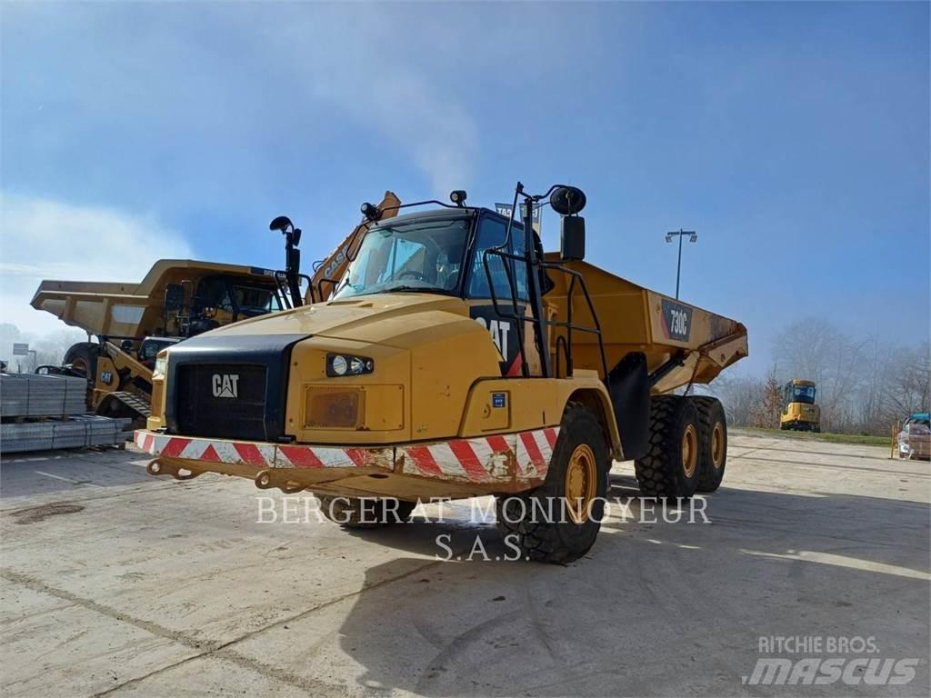 CAT 730C 鉸接式起吊車