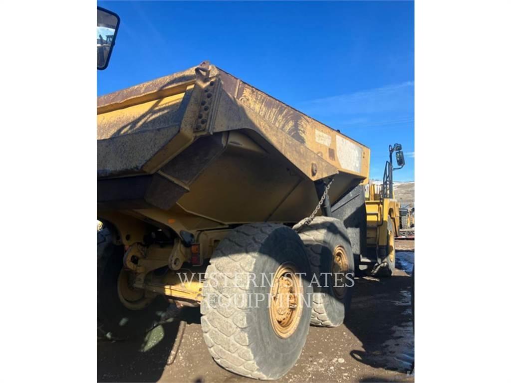 CAT 730C 鉸接式起吊車