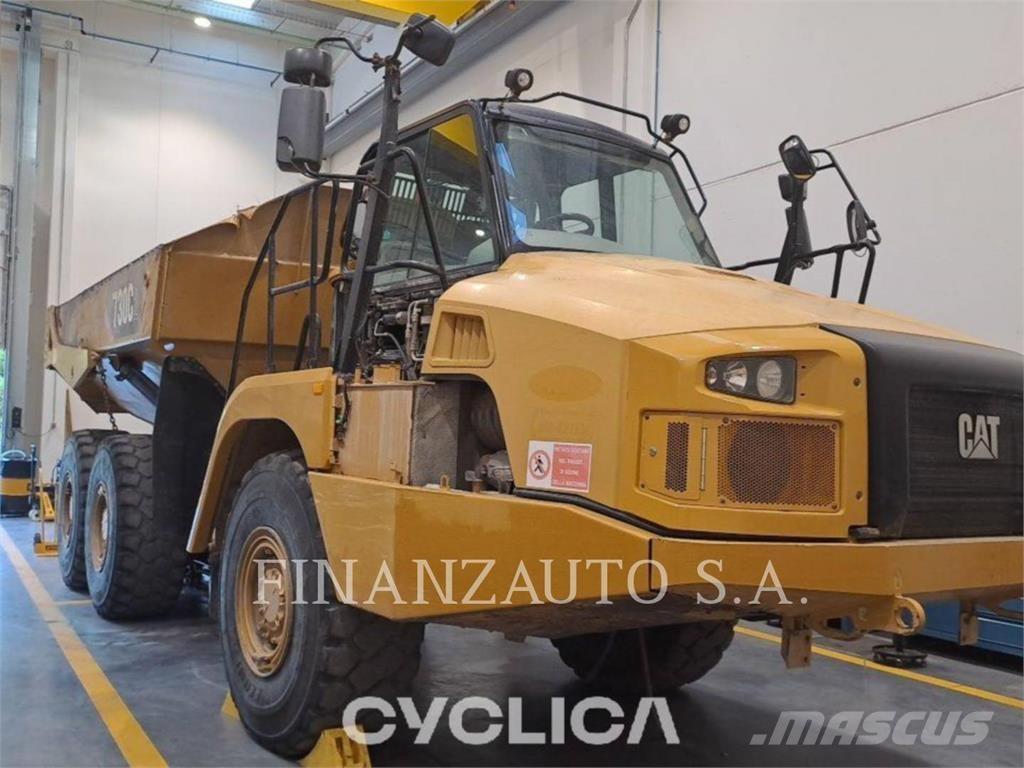 CAT 730C 鉸接式起吊車