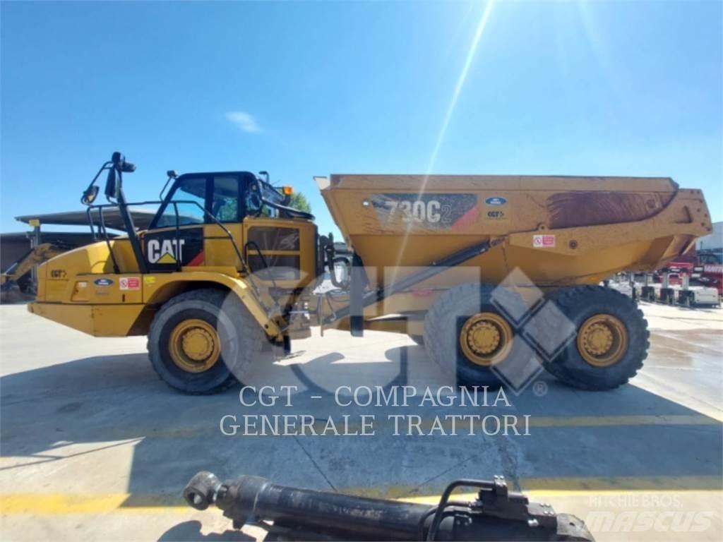 CAT 730C2 鉸接式起吊車