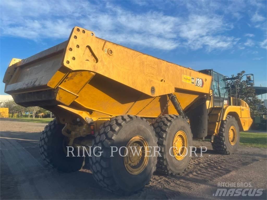 CAT 730TG 鉸接式起吊車