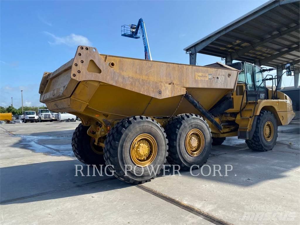 CAT 730TG 鉸接式起吊車