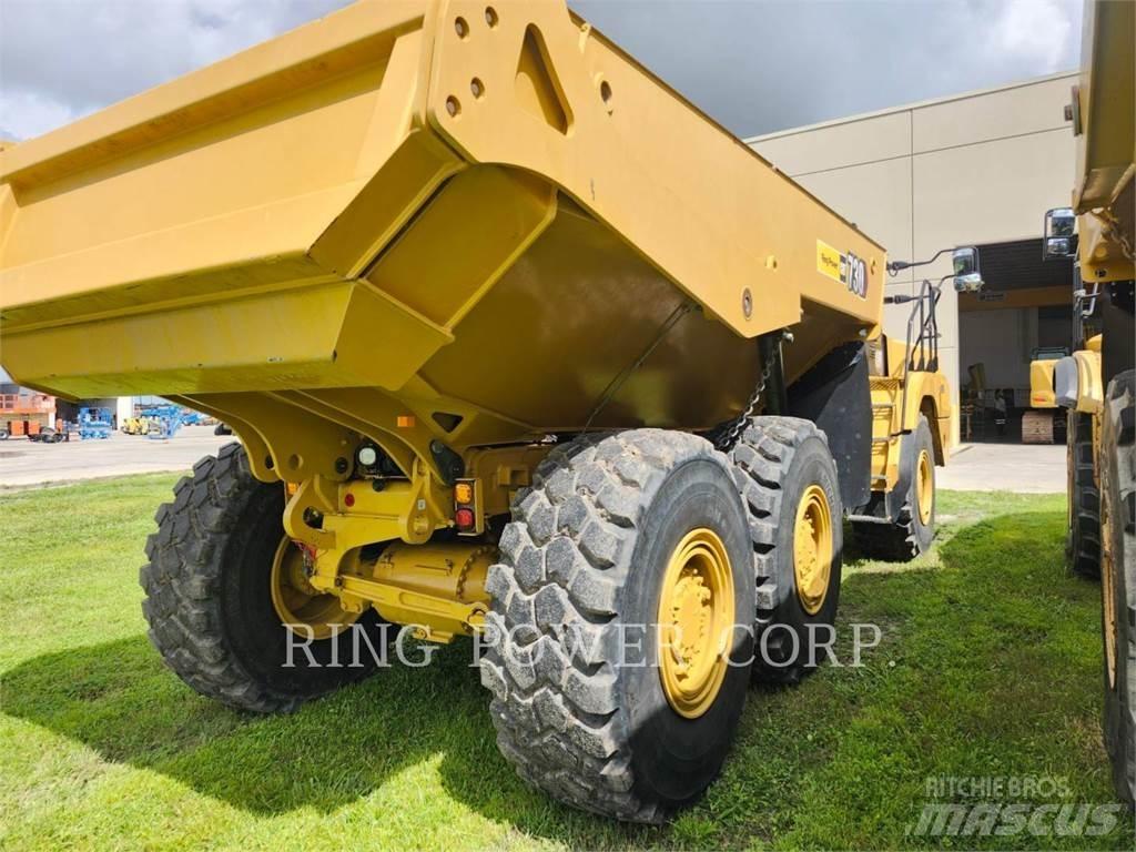 CAT 730TG 鉸接式起吊車