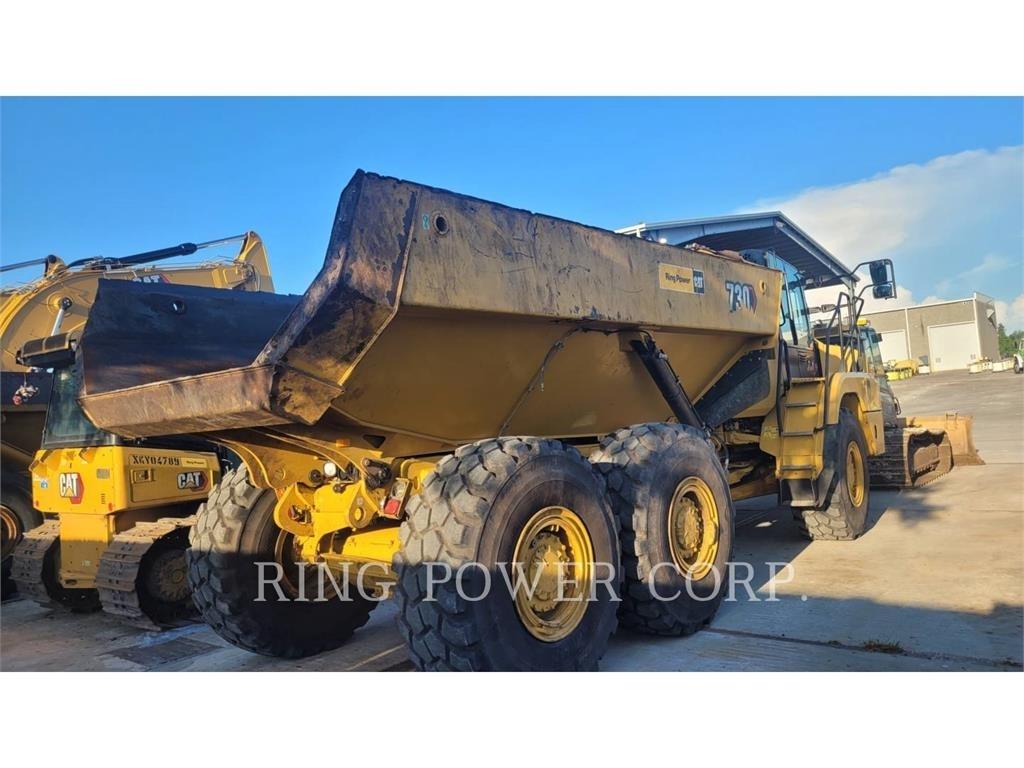 CAT 730TG 鉸接式起吊車