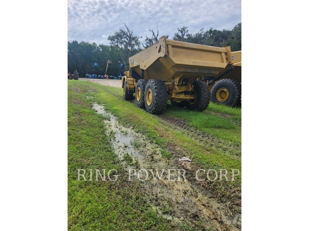 CAT 730TG 鉸接式起吊車
