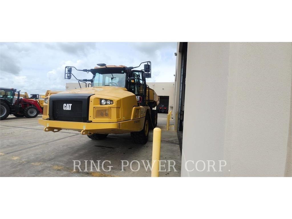 CAT 730TG 鉸接式起吊車