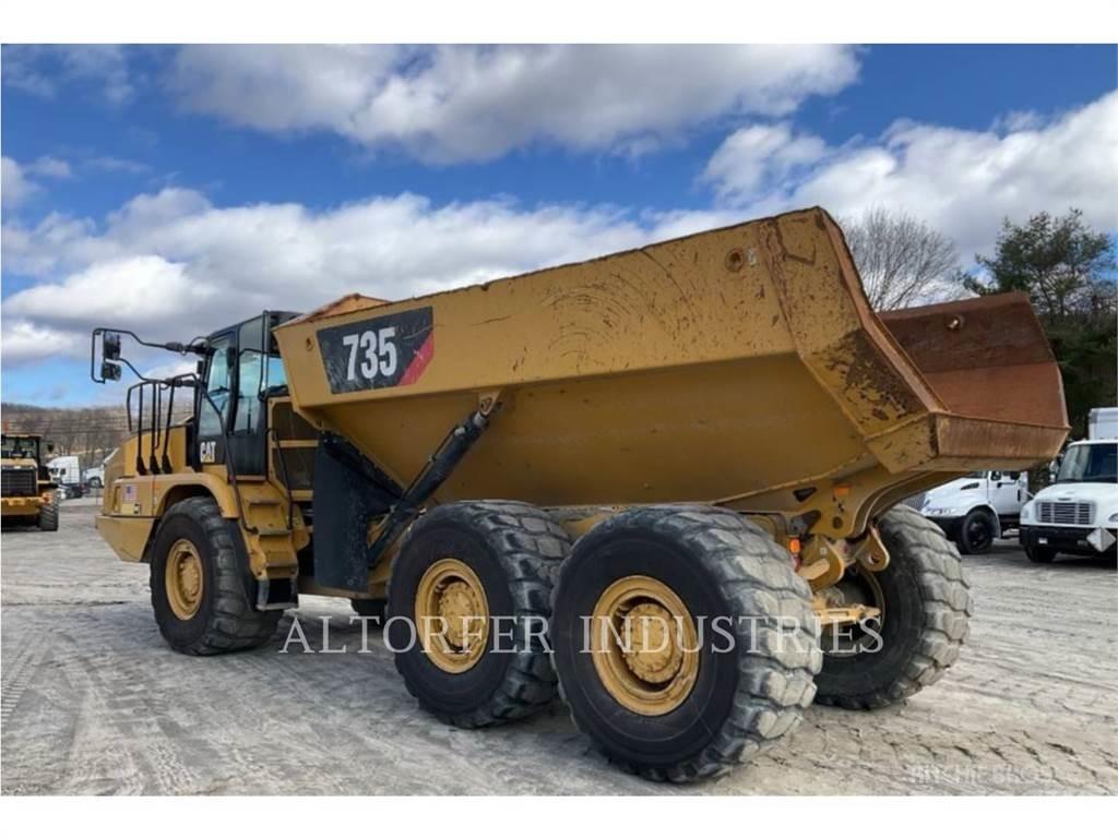 CAT 735 鉸接式起吊車