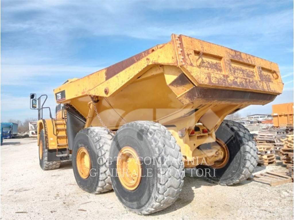 CAT 735 鉸接式起吊車