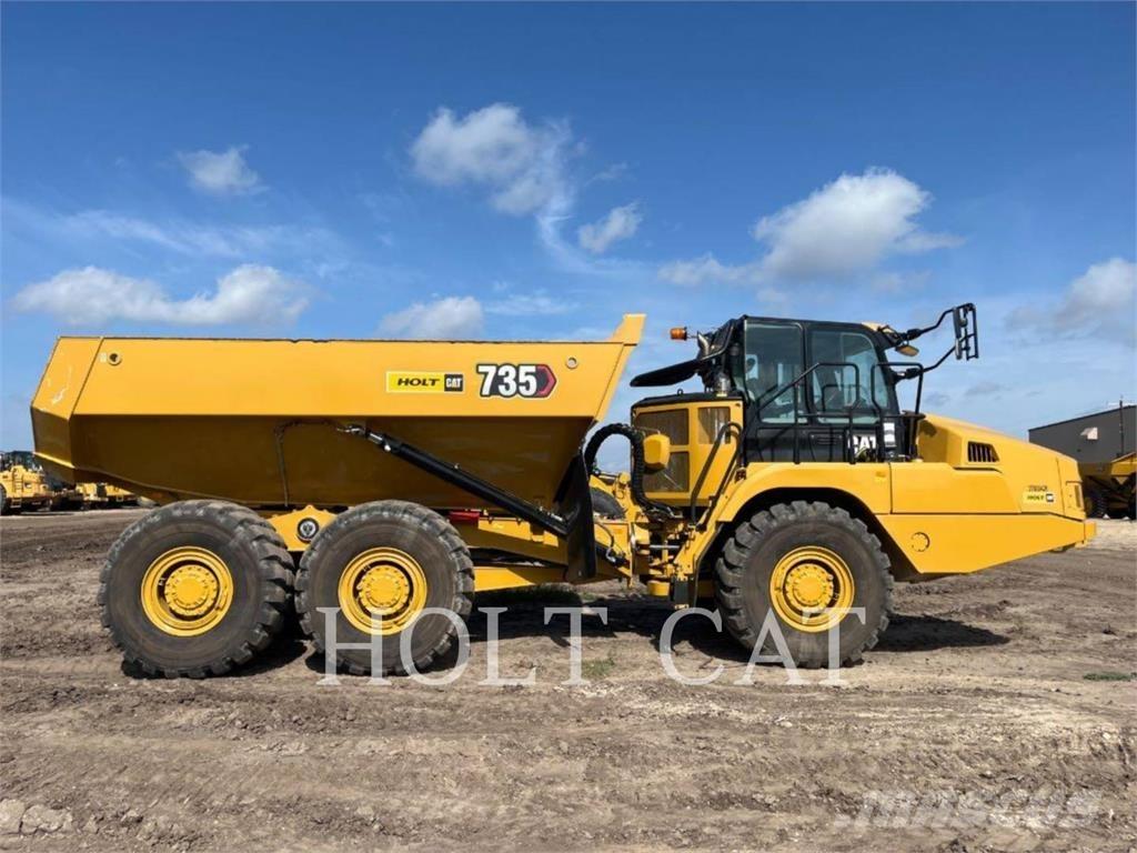 CAT 735 鉸接式起吊車