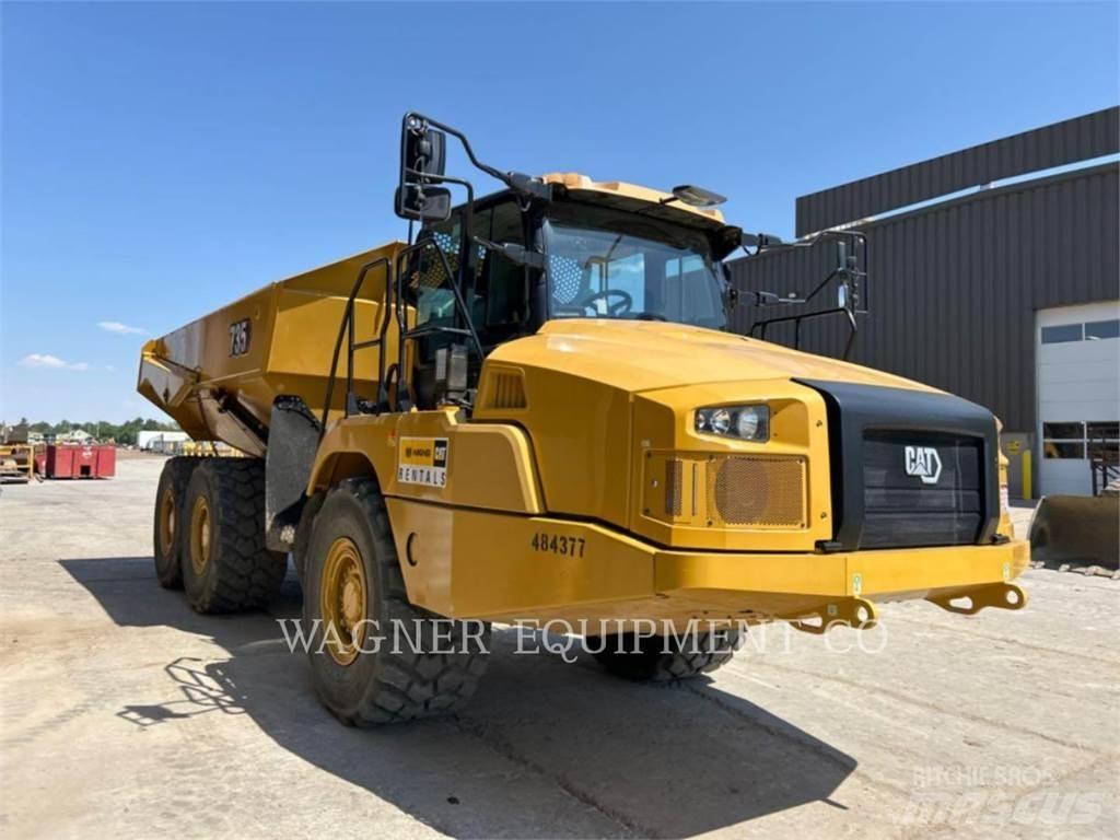 CAT 735 鉸接式起吊車