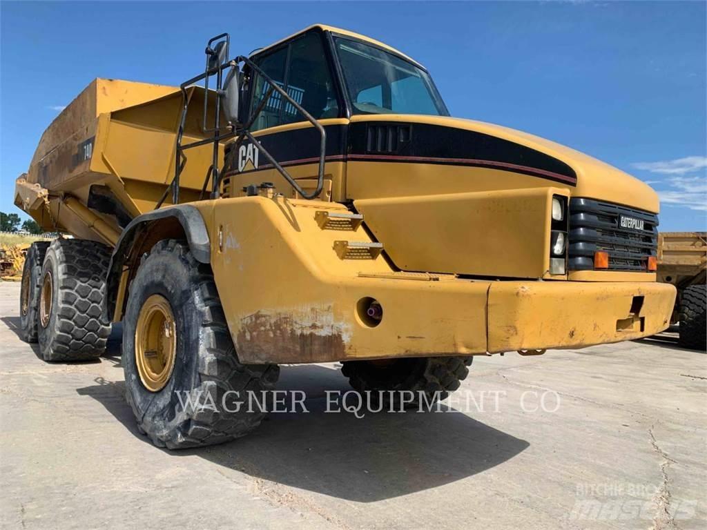 CAT 740 鉸接式起吊車