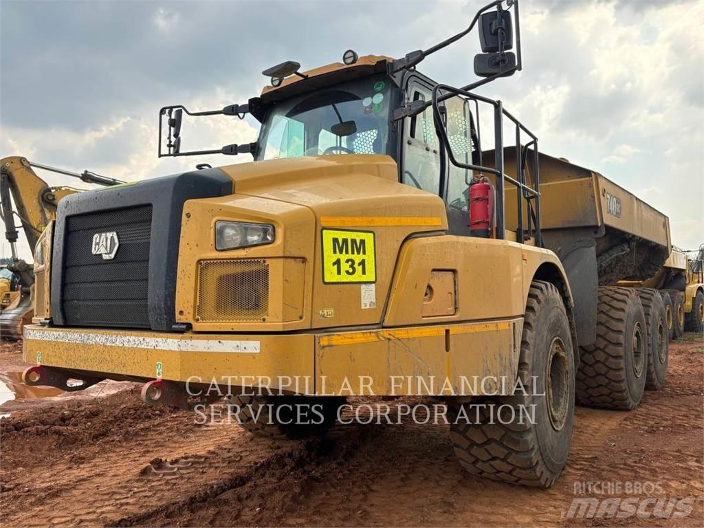 CAT 740-04GC 鉸接式起吊車