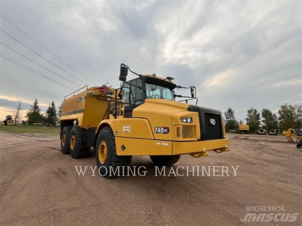 CAT 740 GC 鉸接式起吊車