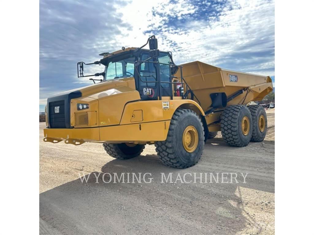 CAT 740 GC 鉸接式起吊車