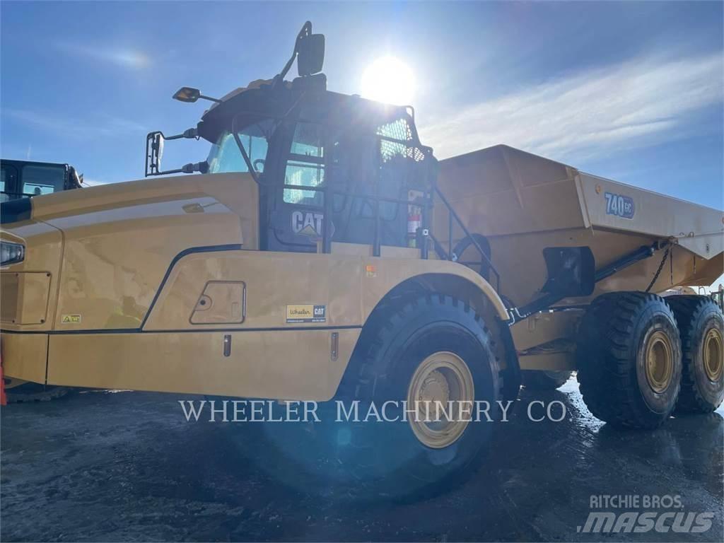 CAT 740 GC TG 鉸接式起吊車