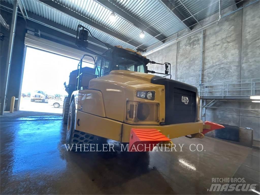 CAT 740 GC TG 鉸接式起吊車