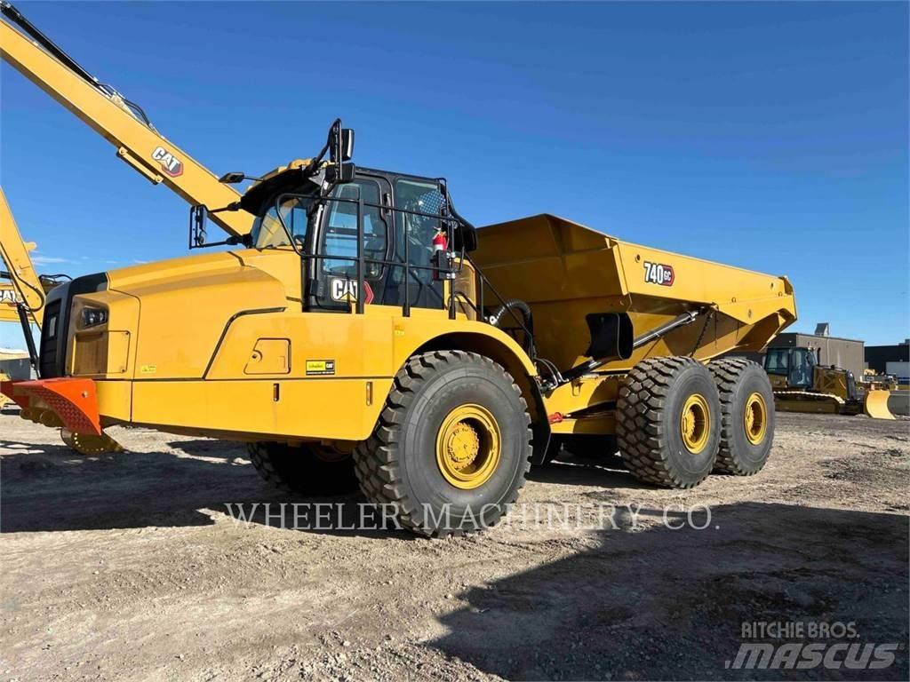 CAT 740 GC TG 鉸接式起吊車