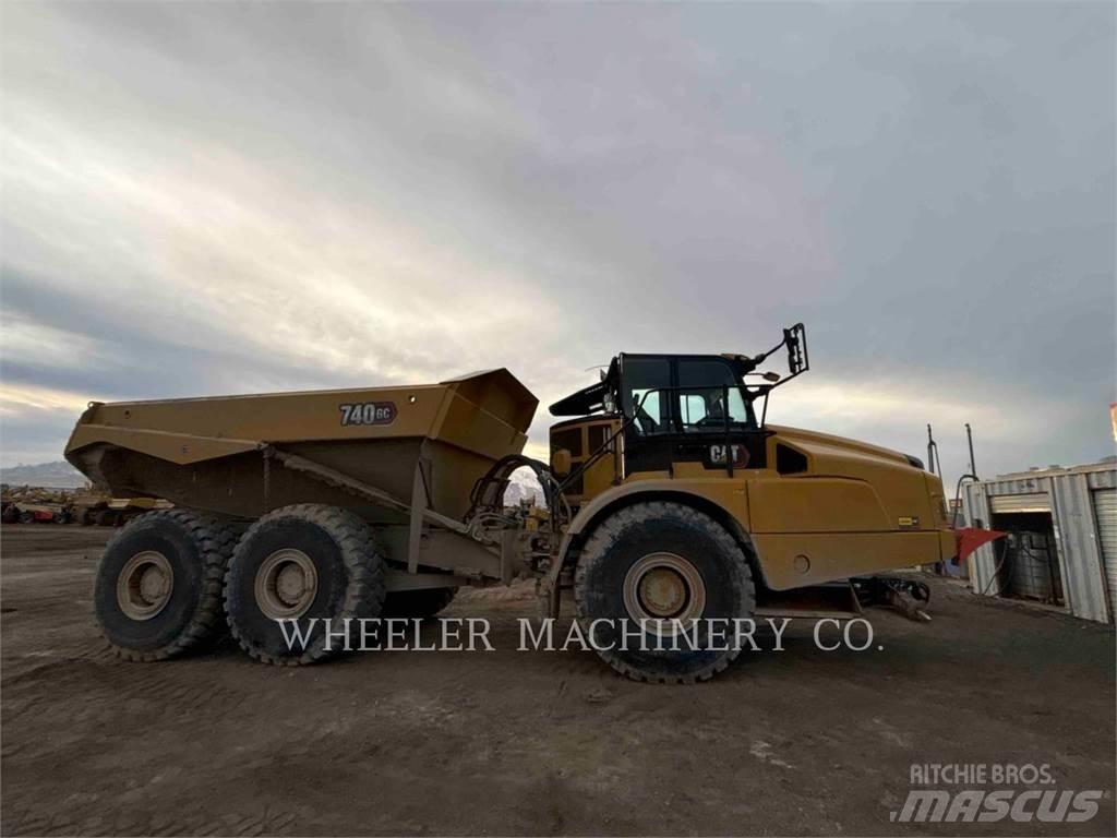 CAT 740 GC TG 鉸接式起吊車