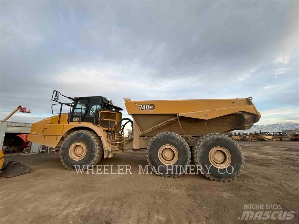 CAT 740 GC TG 鉸接式起吊車