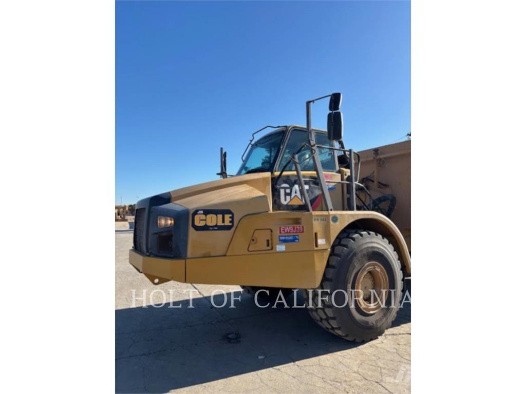 CAT 740B WT 運油車