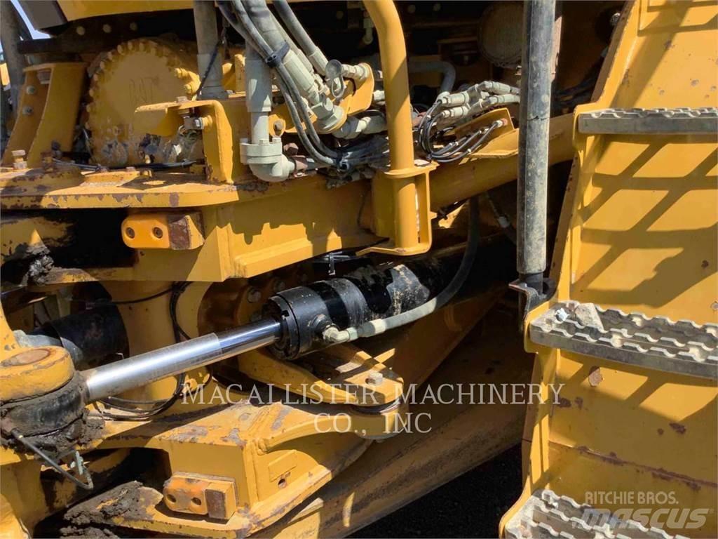 CAT 740GC 鉸接式起吊車