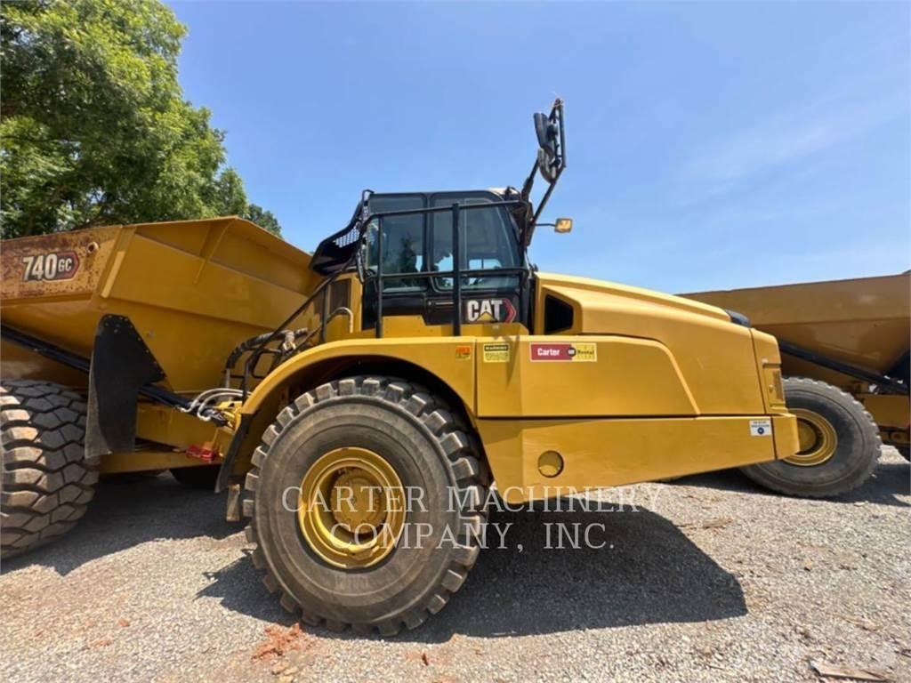 CAT 740GC 鉸接式起吊車