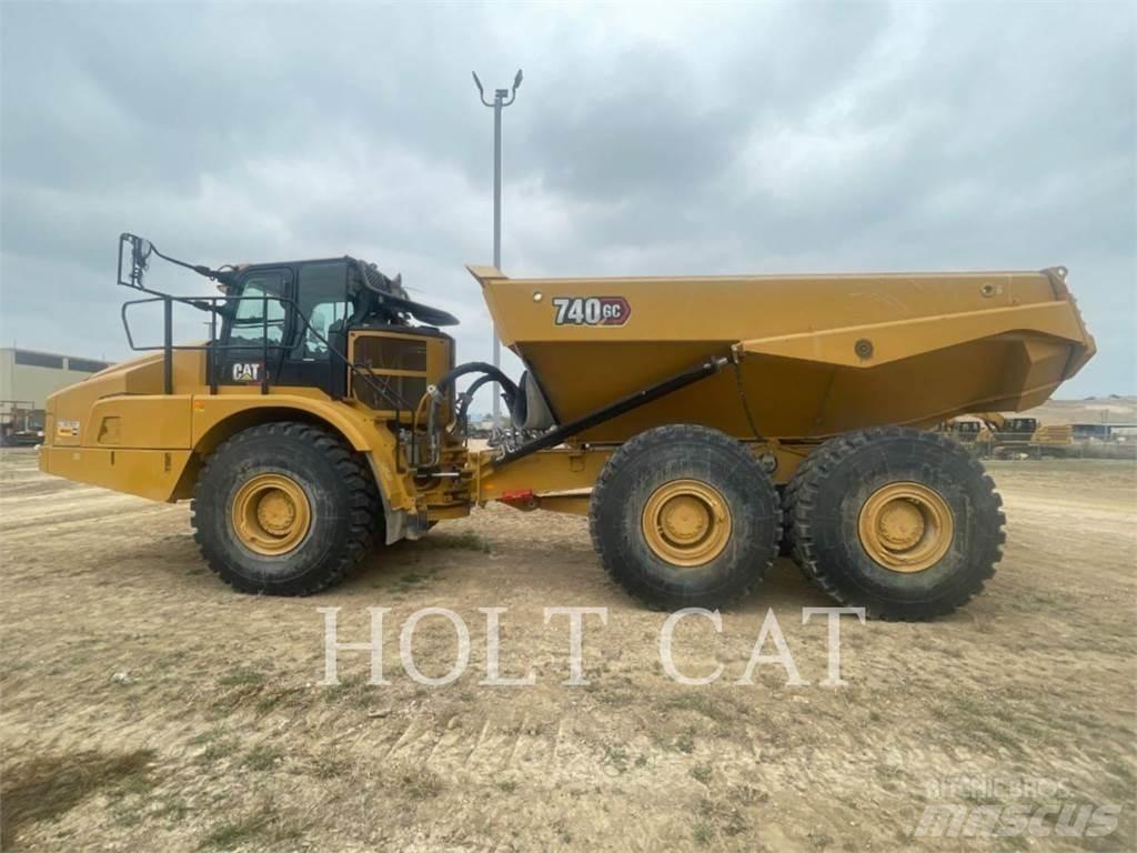 CAT 740GC 鉸接式起吊車