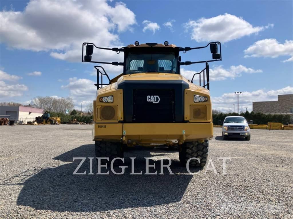CAT 740GC 鉸接式起吊車