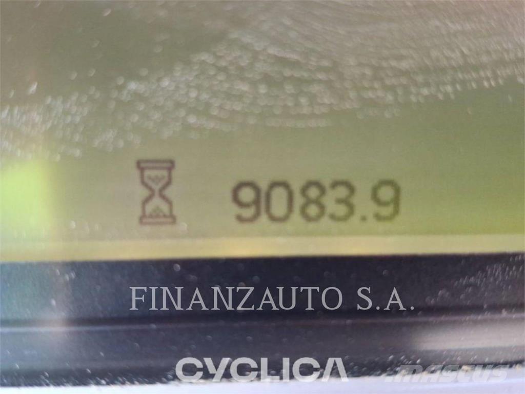 CAT 740GC 鉸接式起吊車