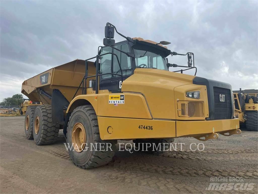 CAT 740GC 鉸接式起吊車