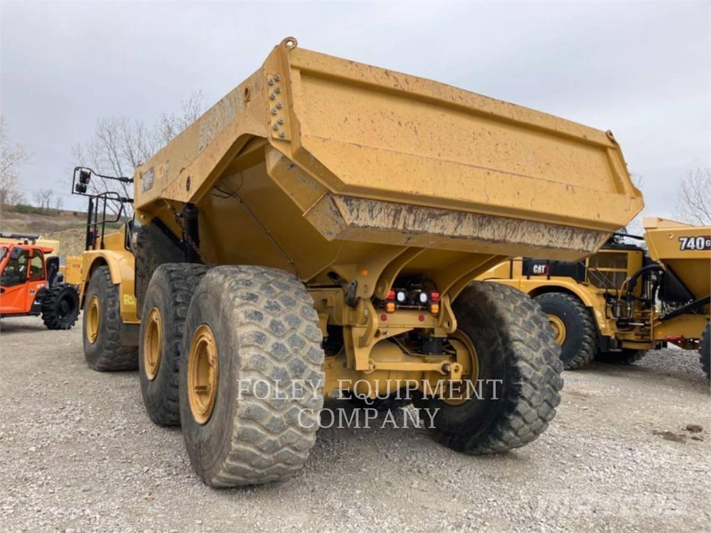 CAT 740GC-04 鉸接式起吊車