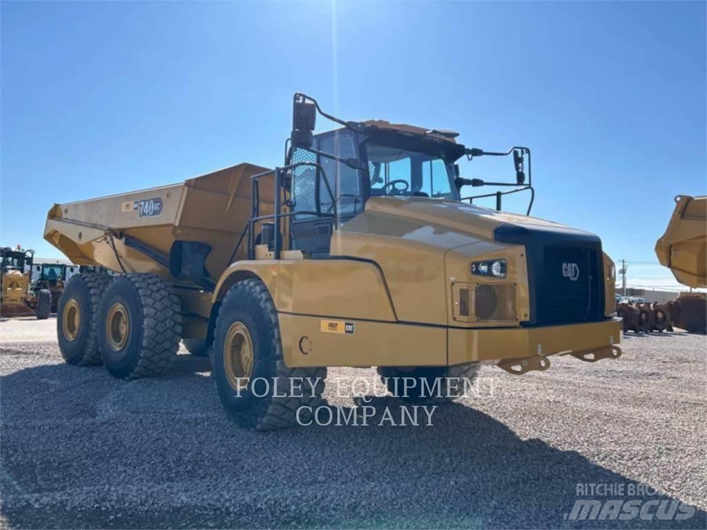 CAT 740GC-04 鉸接式起吊車
