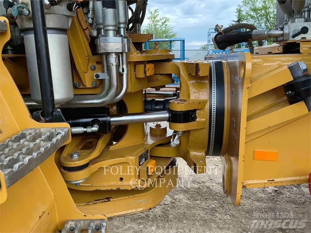 CAT 740GC-04 鉸接式起吊車
